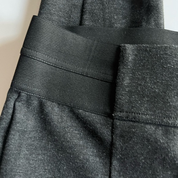 DAISY FUENTES Black High-Waisted Pants Leggings Dark Grey Chic Size Medium - Picture 6 of 11